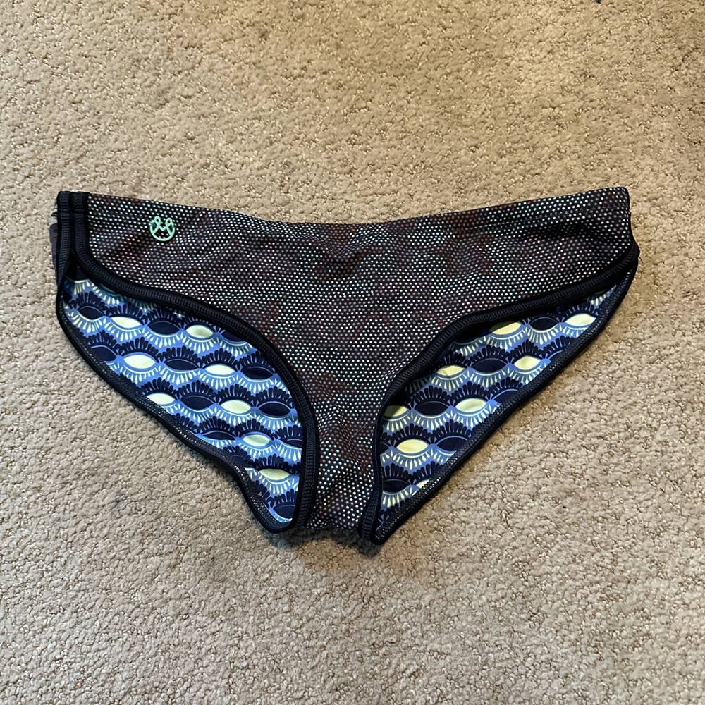 Maaji reversible bikini bottoms - Picture 2 of 5
